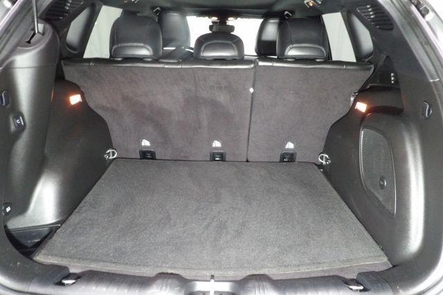 Photo of 2023 Silver Jeep Compass
