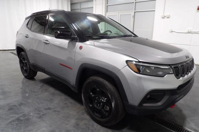 Photo of 2023 Silver Jeep Compass