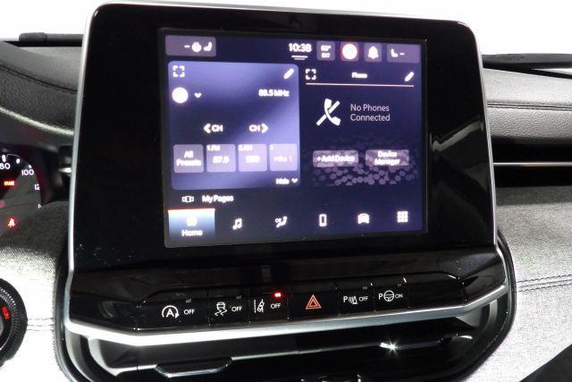Photo of 2022 Gray Jeep Compass