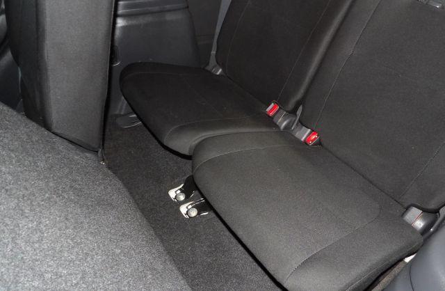 Photo of 2016 White Mitsubishi Outlander