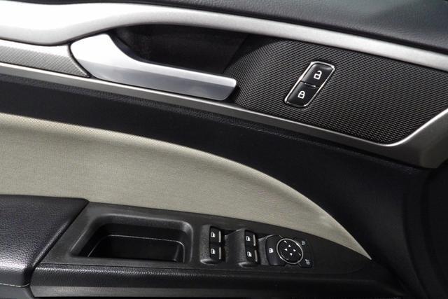 Photo of 2019 Black Ford Fusion