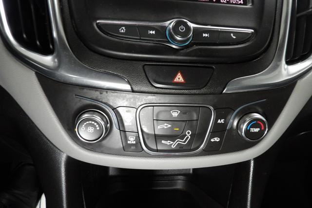 Photo of 2020 Black Chevrolet Equinox