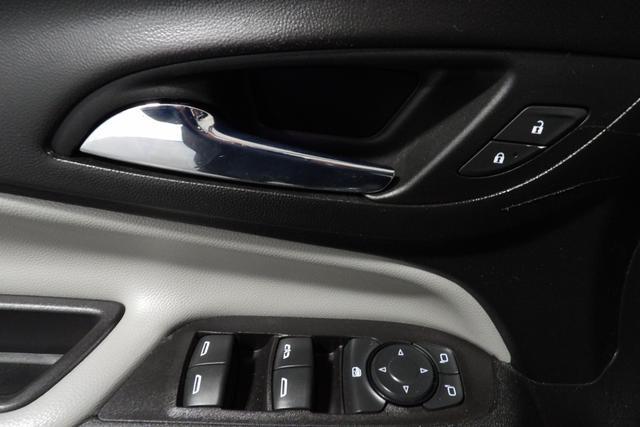 Photo of 2020 Black Chevrolet Equinox