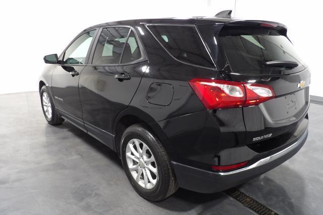 Photo of 2020 Black Chevrolet Equinox