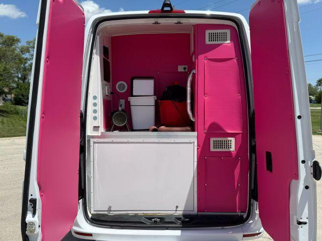 Photo of 2023 White Mercedes-Benz Sprinter 3500XD