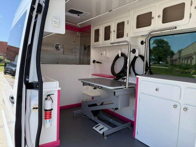 Photo of 2023 White Mercedes-Benz Sprinter 3500XD