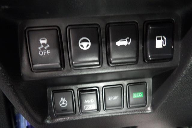 Photo of 2020 Caspian Blue Nissan Rogue