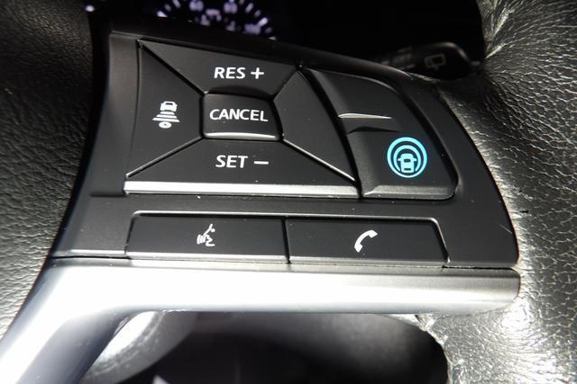 Photo of 2020 Caspian Blue Nissan Rogue