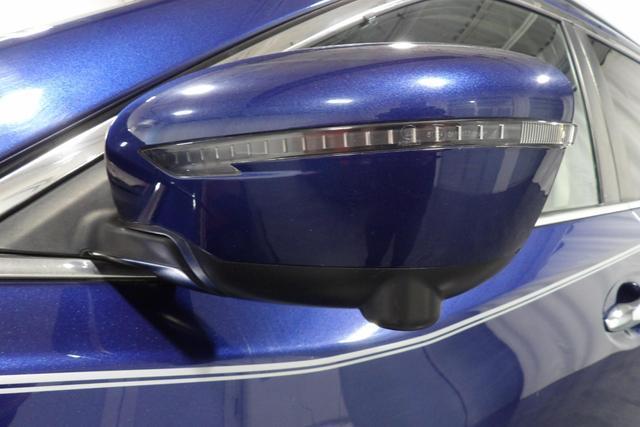 Photo of 2020 Caspian Blue Nissan Rogue
