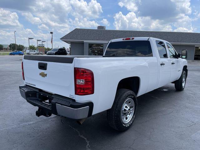 Photo of 2011 WHITE Chevrolet Silverado 3500