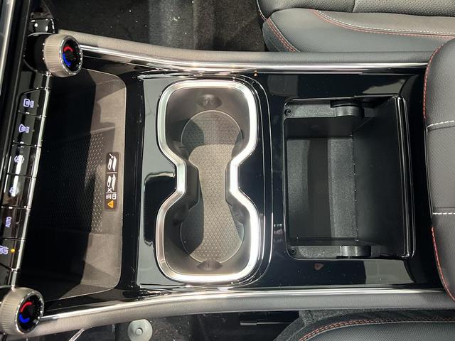 Photo of 2026 Mosaic Black Metallic Chevrolet Traverse
