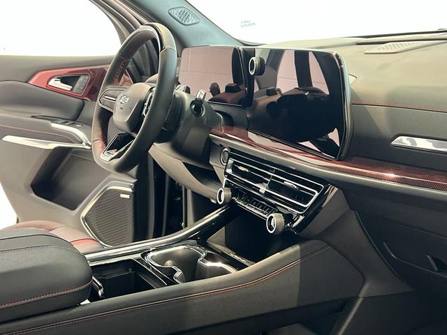 Photo of 2026 Mosaic Black Metallic Chevrolet Traverse