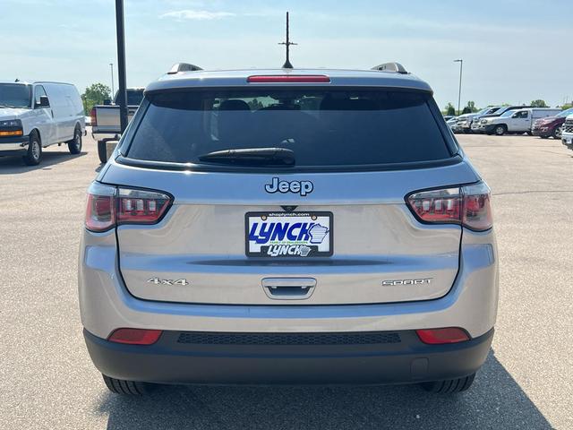 Photo of 2018 Billet Silver Metallic Clearcoat Jeep Compass