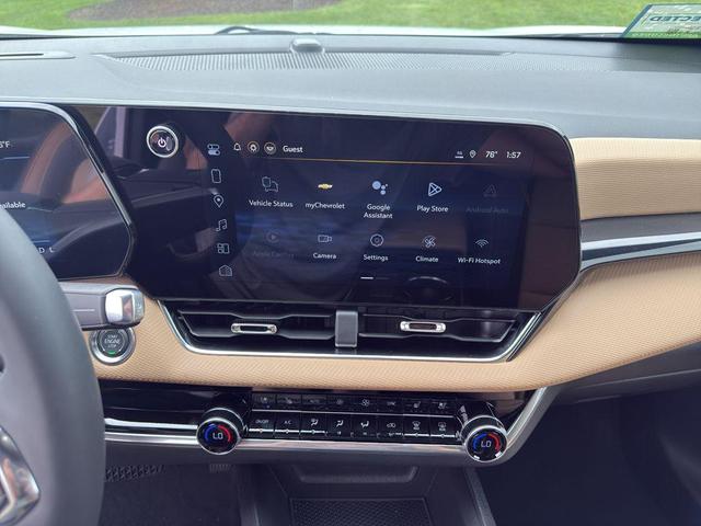 Photo of 2026 Polar White Chevrolet Equinox