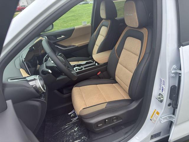 Photo of 2026 Polar White Chevrolet Equinox