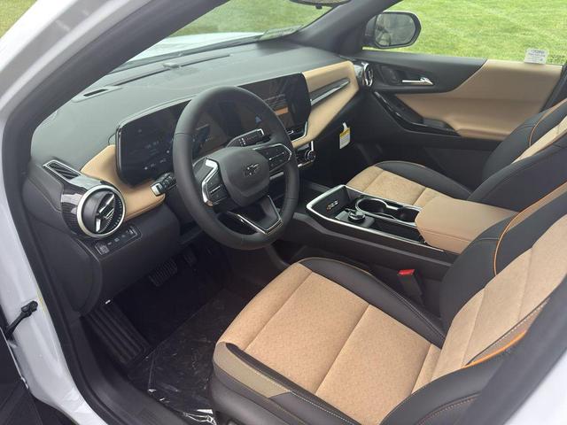 Photo of 2026 Polar White Chevrolet Equinox