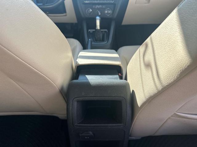 Photo of 2017 BLUE Volkswagen Jetta