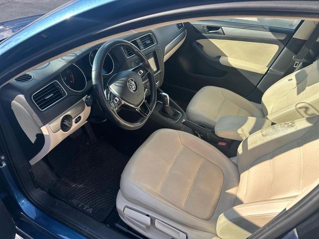Photo of 2017 BLUE Volkswagen Jetta