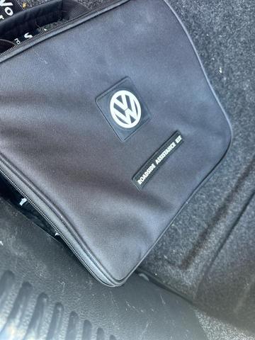Photo of 2017 BLUE Volkswagen Jetta