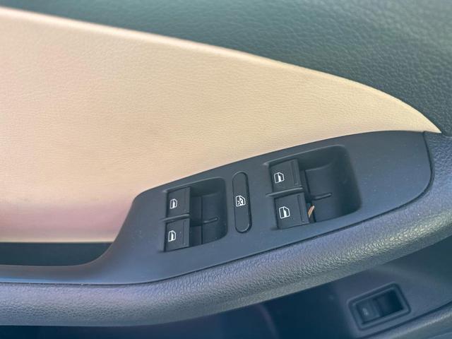 Photo of 2017 BLUE Volkswagen Jetta