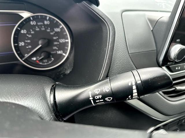 Photo of 2022 BLACK Nissan Altima