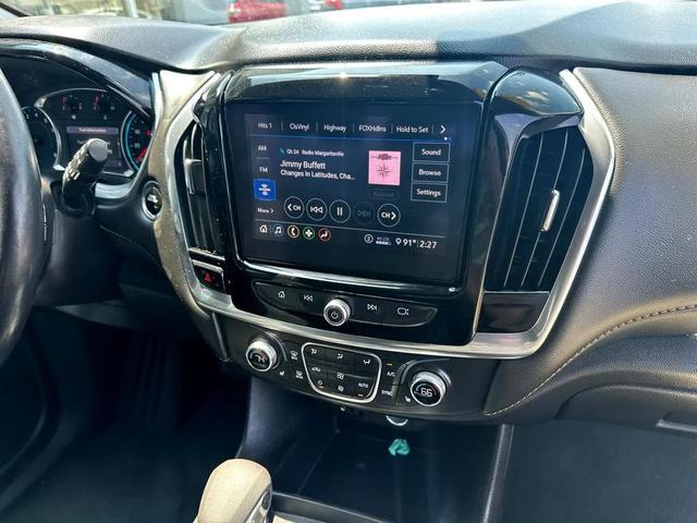 Photo of 2021 MAROON Chevrolet Traverse