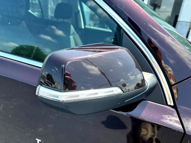 Photo of 2021 MAROON Chevrolet Traverse