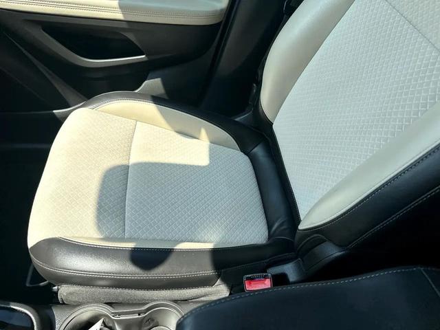 Photo of 2021 MAROON Chevrolet Traverse