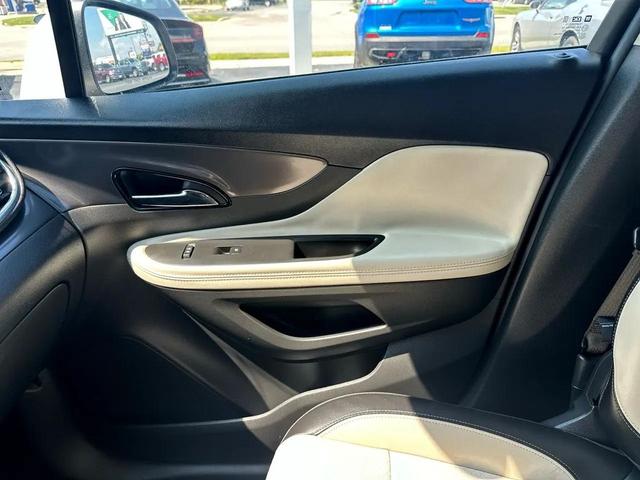 Photo of 2021 MAROON Chevrolet Traverse