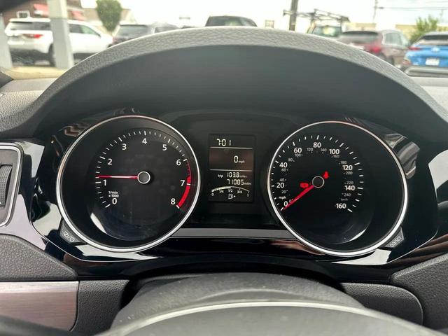 Photo of 2016 GRAY Volkswagen Jetta