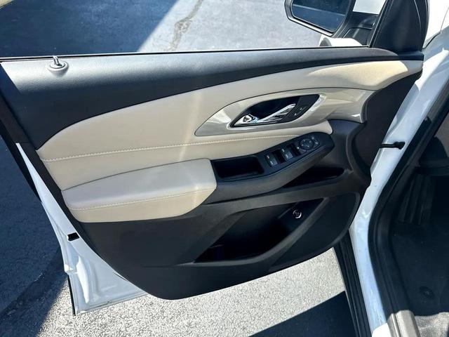 Photo of 2022 WHITE Chevrolet Traverse