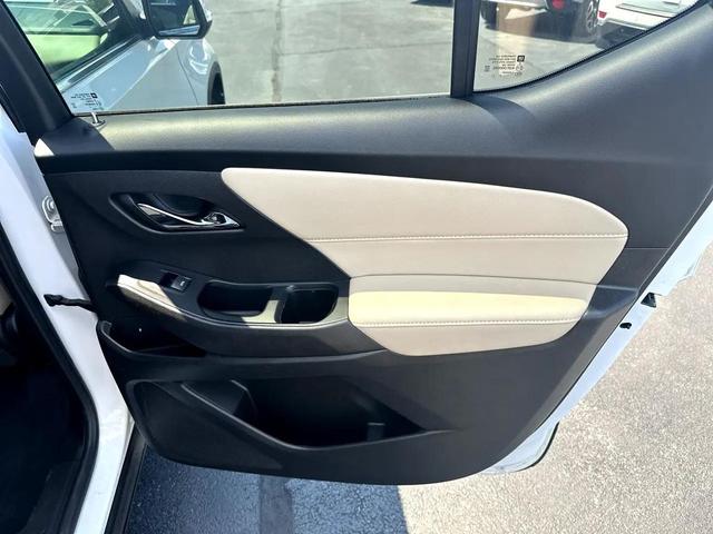 Photo of 2022 WHITE Chevrolet Traverse