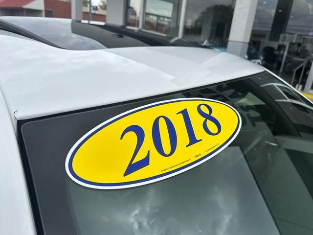 Photo of 2018 WHITE Dodge Charger