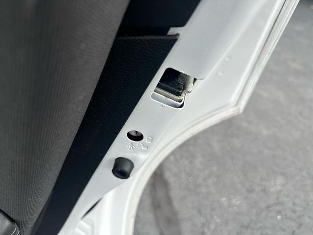 Photo of 2018 WHITE Dodge Charger