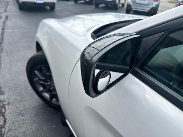 Photo of 2018 WHITE Dodge Charger