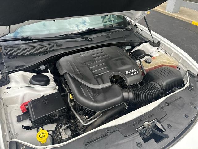 Photo of 2018 WHITE Dodge Charger