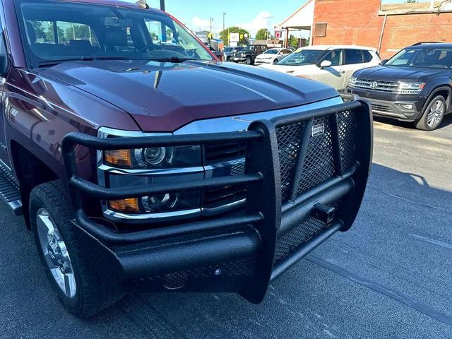 Photo of 2016 RED Chevrolet Silverado 2500