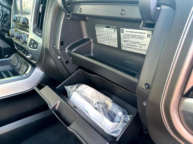 Photo of 2016 RED Chevrolet Silverado 2500