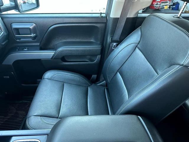 Photo of 2016 RED Chevrolet Silverado 2500