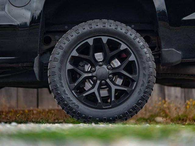 Photo of 2014 Black Chevrolet Silverado 1500