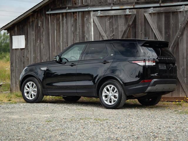 Photo of 2020 Narvik Black Land Rover Discovery