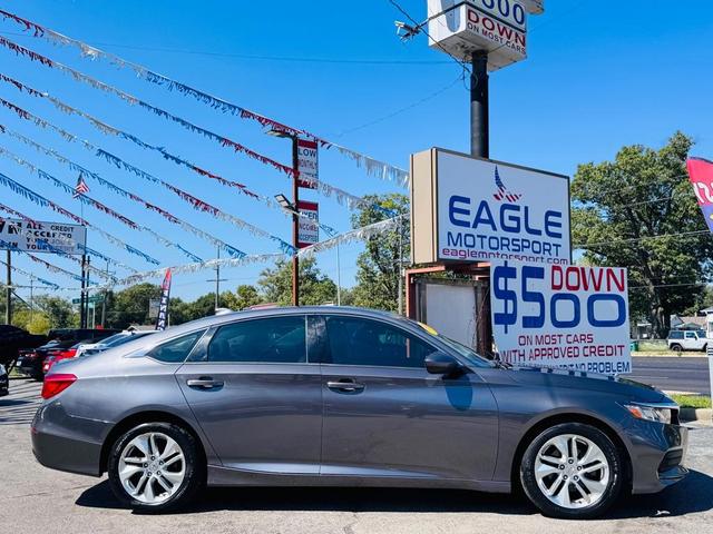 Photo of 2018 Gray Honda Accord