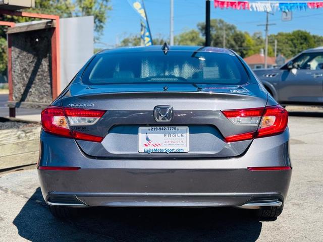 Photo of 2018 Gray Honda Accord