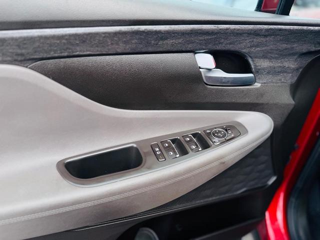Photo of 2020 Orange Hyundai SANTA FE
