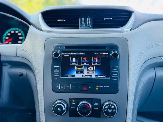 Photo of 2017 Silver Chevrolet Traverse