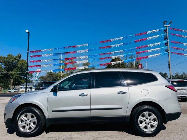 Photo of 2017 Silver Chevrolet Traverse