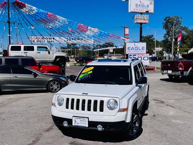 Photo of 2014 White Jeep Patriot