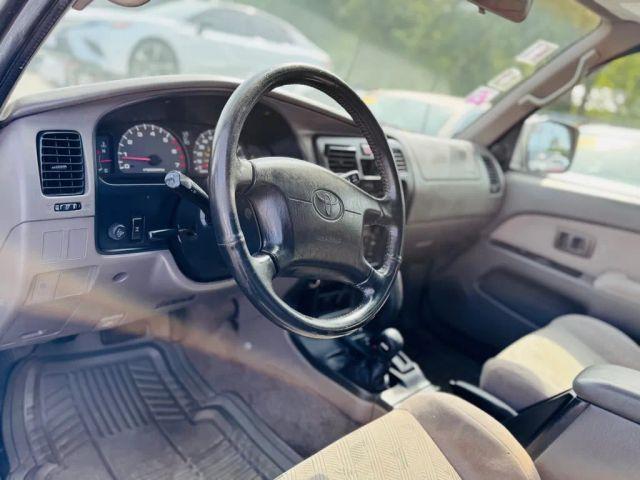 Photo of 2002 Gray Toyota 4Runner