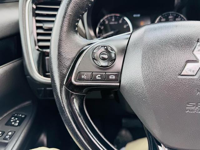 Photo of 2019 Gray Mitsubishi Outlander