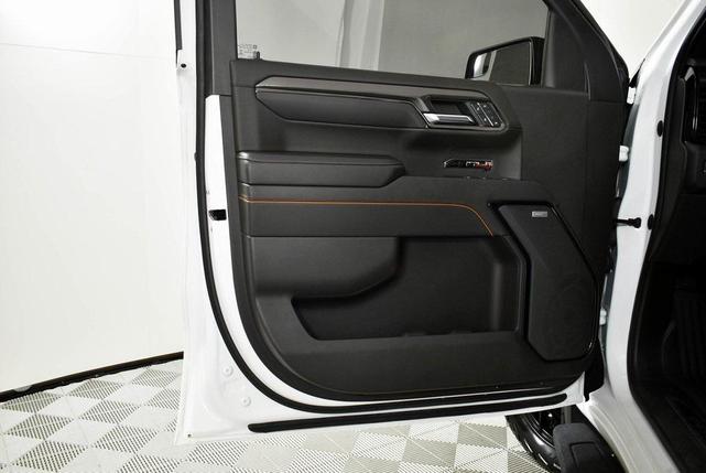 Photo of 2022 Summit White GMC Sierra 1500